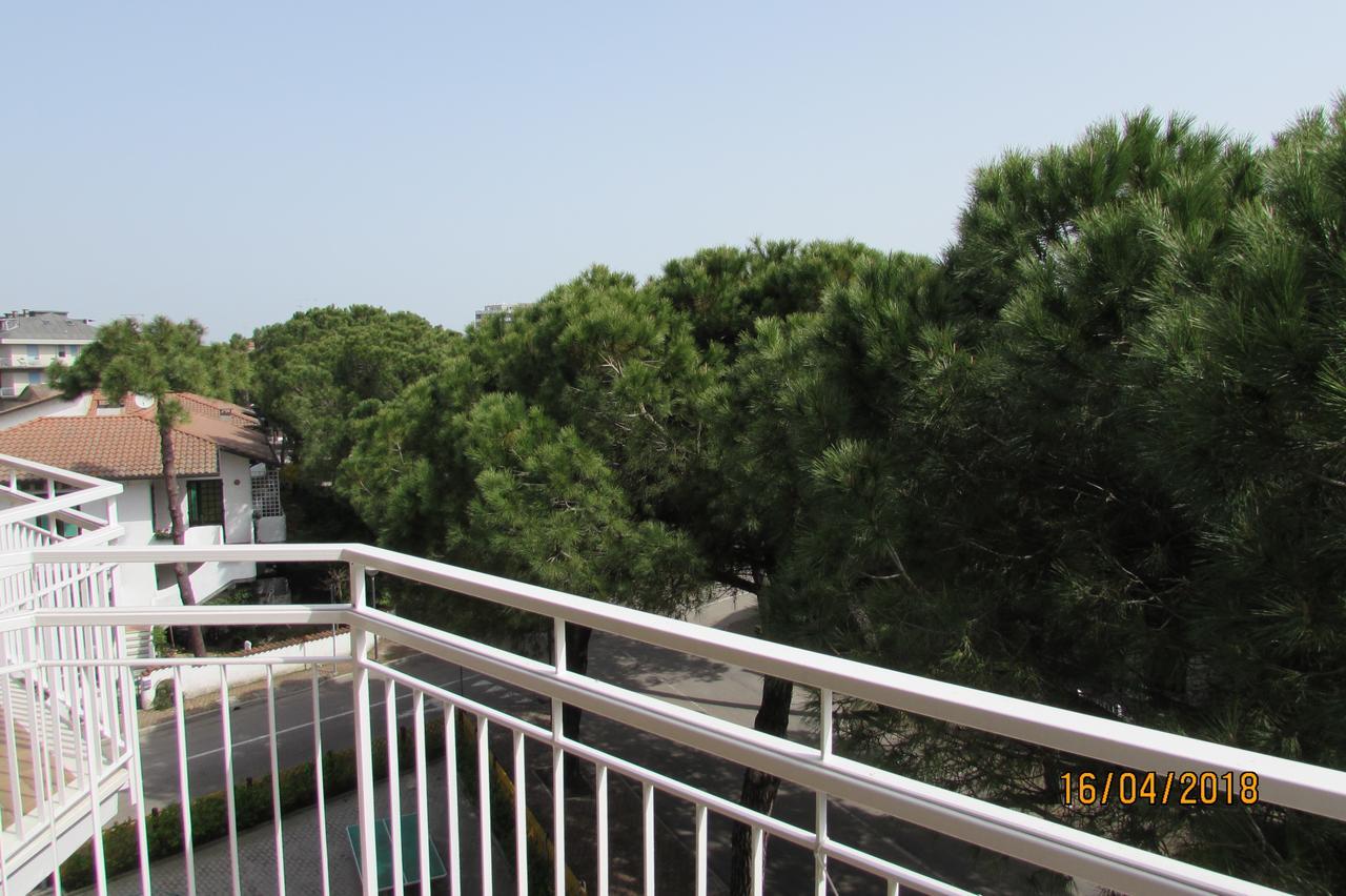 Hotel Toschi Lido di Classe Exterior photo